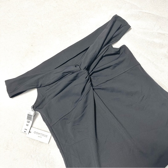 Aritzia Black Off-Shoulder Twist Contour Bodycon Top - Picture 4 of 10